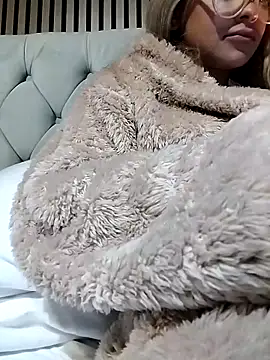 Snapshot of fofinhaa12 chatting on November 7, 2025, 2:39 pm fofinhaa12 online show from November 7, 2025, 2:39 pm