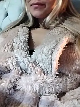 Snapshot of fofinhaa12 chatting on November 9, 2025, 2:15 pm fofinhaa12 online show from November 9, 2025, 2:15 pm