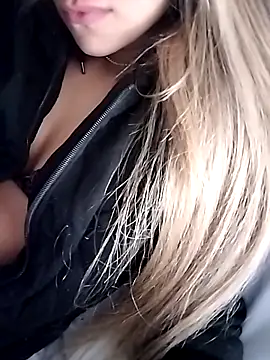 Snapshot of fofinhaa12 chatting on November 15, 2025, 8:38 pm fofinhaa12 online show from November 15, 2025, 8:38 pm