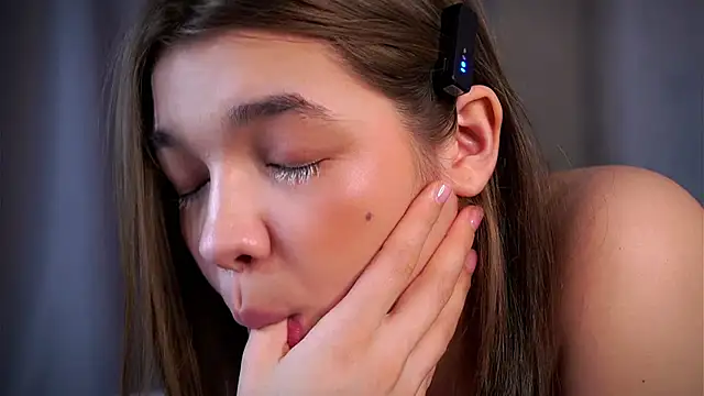 Snapshot of VeronaAppleberry chatting on February 18, 2025, 8:16 am VeronaAppleberry online show from February 18, 2025, 8:16 am