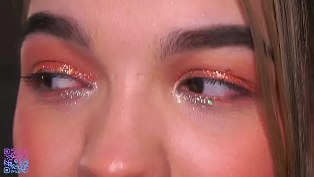 Snapshot of VeronaAppleberry chatting on March 2, 2025, 4:17 am VeronaAppleberry online show from March 2, 2025, 4:17 am