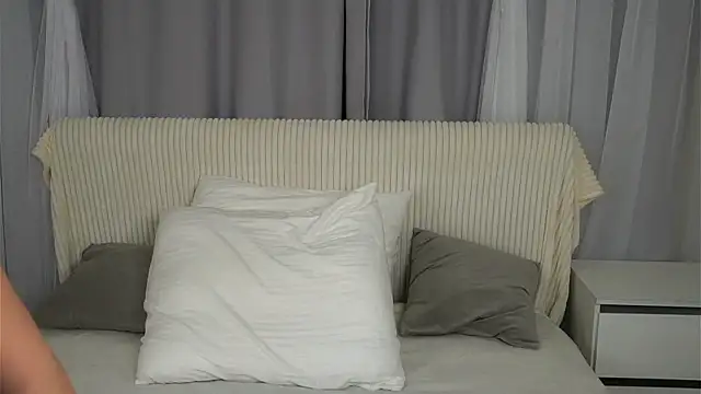 Snapshot of VeronaAppleberry chatting on November 28, 2025, 11:13 am VeronaAppleberry online show from November 28, 2025, 11:13 am