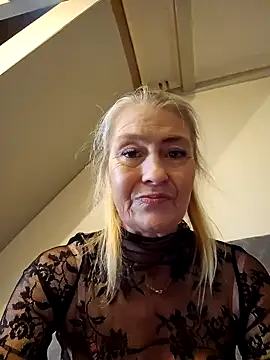 Snapshot of lisalustjouw chatting on January 9, 2025, 12:19 pm lisalustjouw online show from January 9, 2025, 12:19 pm