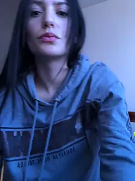 Snapshot of britny_clouds chatting on February 28, 2025, 8:39 pm britny clouds online show from February 28, 2025, 8:39 pm