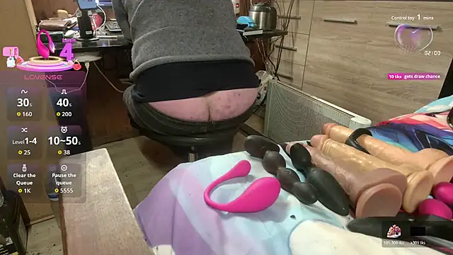 Snapshot of misteryman1956 chatting on December 1, 2025, 7:35 am misteryman1956 online show from December 1, 2025, 7:35 am