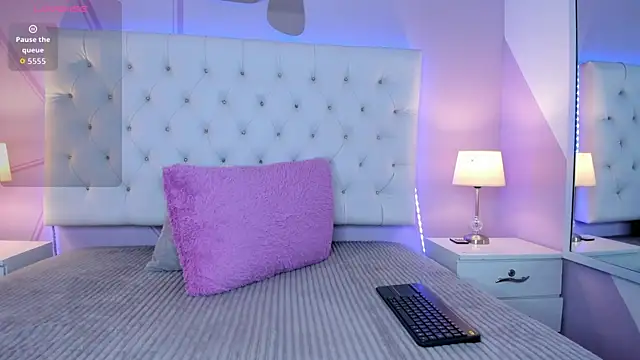 Nicol Betancur online show from December 3, 2025, 6:21 am