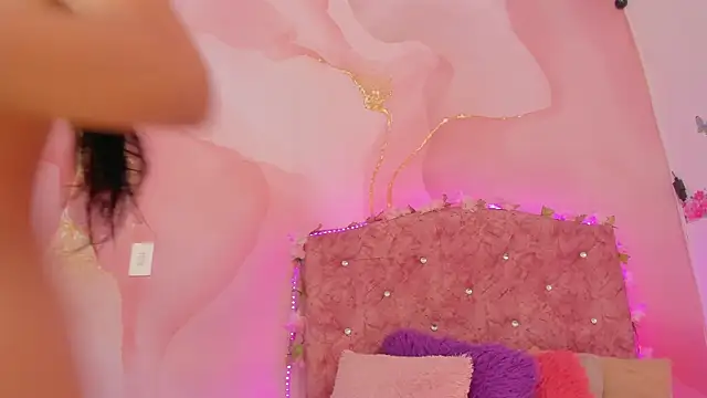 Bella  sweet online show from December 14, 2024, 7:03 pm