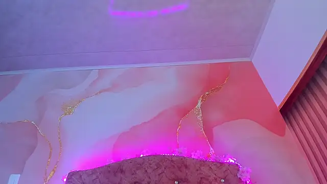 Bella  sweet online show from March 1, 2025, 7:04 pm