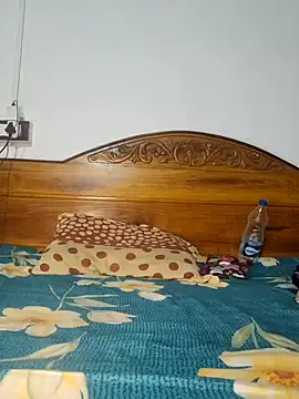 Snapshot of royaldoll-143 chatting on December 22, 2024, 8:14 pm royaldoll-143 online show from December 22, 2024, 8:14 pm