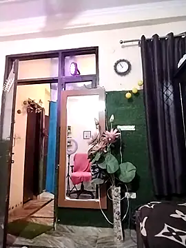 Snapshot of royaldoll-143 chatting on March 21, 2025, 5:32 am royaldoll-143 online show from March 21, 2025, 5:32 am