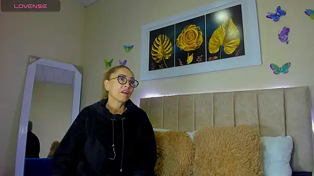 emagarcia online show from October 6, 2025, 1:19 pm