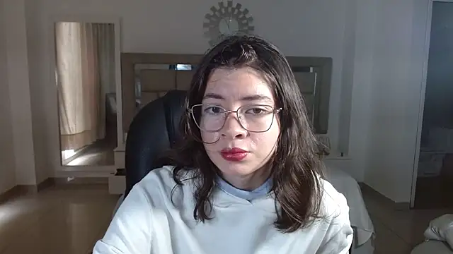 Snapshot of zoecruzz chatting on November 14, 2025, 3:11 pm zoecruzz online show from November 14, 2025, 3:11 pm