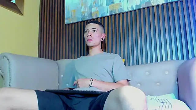 Jefer rick  online show from March 2, 2025, 2:08 am