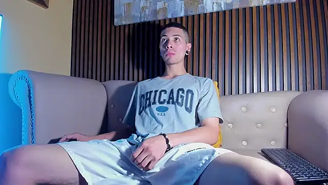 Jefer rick  online show from March 5, 2025, 3:08 am