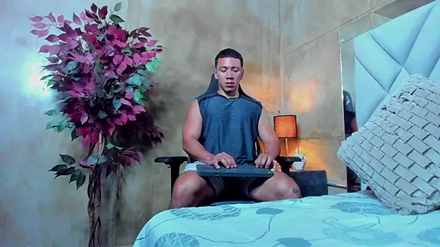 marc ginale online show from October 28, 2025, 1:20 am