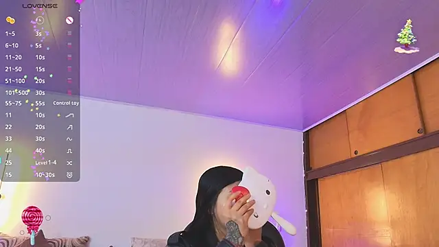 Snapshot of _gaby2 chatting on November 4, 2025, 11:31 am gaby2 online show from November 4, 2025, 11:31 am