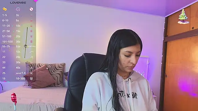 Snapshot of _gaby2 chatting on November 10, 2025, 11:20 am gaby2 online show from November 10, 2025, 11:20 am