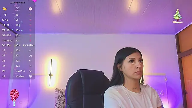 Snapshot of _gaby2 chatting on November 28, 2025, 11:46 am gaby2 online show from November 28, 2025, 11:46 am