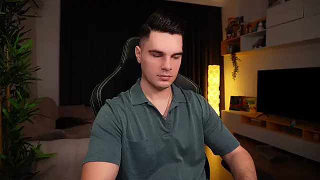 Snapshot of billypassion chatting on February 15, 2025, 5:30 am billypassion online show from February 15, 2025, 5:30 am