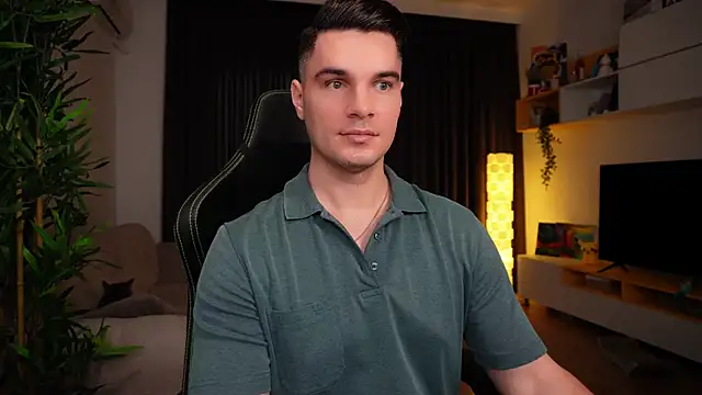 Snapshot of billypassion chatting on February 15, 2025, 8:33 am billypassion online show from February 15, 2025, 8:33 am