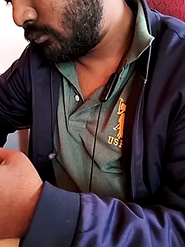 Snapshot of manoj_master chatting on December 2, 2025, 7:03 am manoj master online show from December 2, 2025, 7:03 am