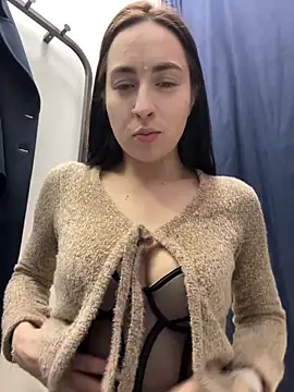 Holly Play online show from February 3, 2025, 10:25 am