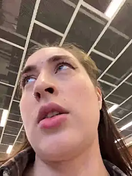 Holly Play online show from September 12, 2025, 9:09 am