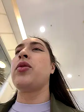 Holly Play online show from September 26, 2025, 10:19 am