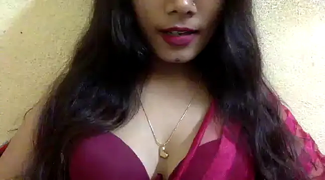 krati74 online show from December 20, 2024, 1:33 pm