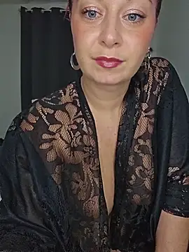 Chaudesquirt online show from November 9, 2025, 1:20 pm