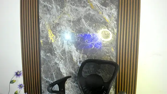 nicol jone1 online show from November 22, 2025, 10:31 pm