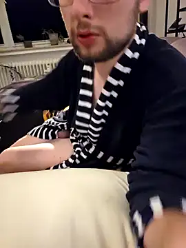 Snapshot of tipico0799 chatting on October 5, 2025, 5:06 am tipico0799 online show from October 5, 2025, 5:06 am