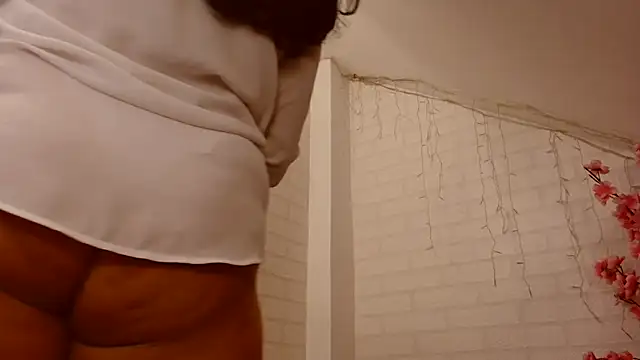 kymberly 008 online show from February 15, 2025, 9:48 pm