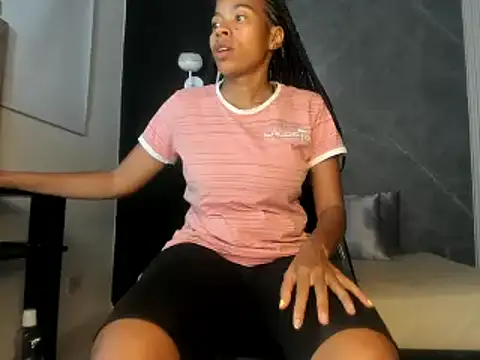 Snapshot of YummyDuooo chatting on December 11, 2024, 1:58 am YummyDuooo online show from December 11, 2024, 1:58 am