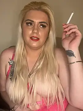 Snapshot of Blondiee3088 chatting on February 9, 2025, 7:19 pm Blondiee3088 online show from February 9, 2025, 7:19 pm