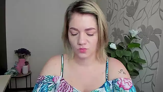 MariaSttone online show from October 20, 2025, 11:21 am