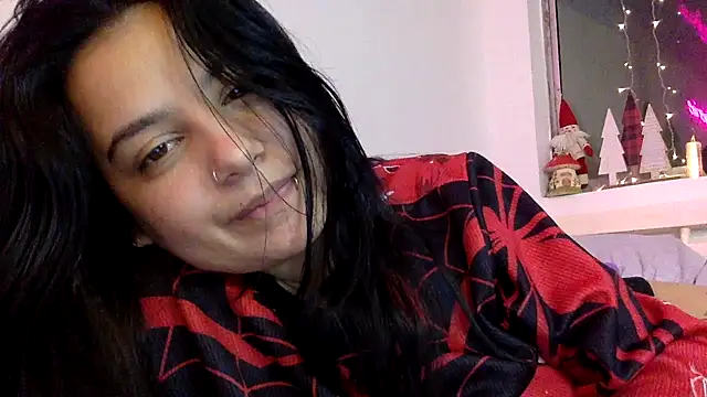 Snapshot of Mariasool chatting on December 10, 2024, 8:19 am Mariasool online show from December 10, 2024, 8:19 am