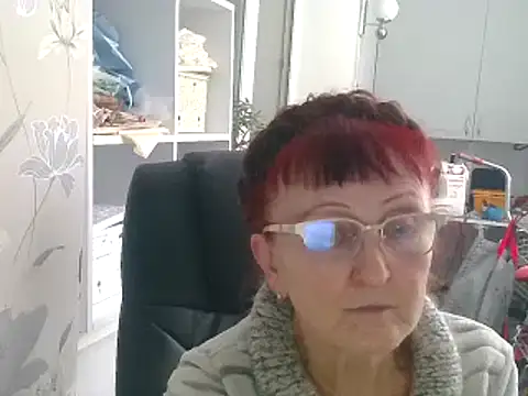 Snapshot of TanyaSweet634 chatting on December 17, 2024, 8:01 am TanyaSweet634 online show from December 17, 2024, 8:01 am