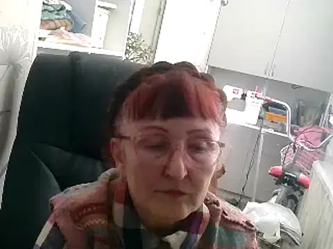 Snapshot of TanyaSweet634 chatting on February 18, 2025, 7:43 am TanyaSweet634 online show from February 18, 2025, 7:43 am