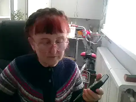 Snapshot of TanyaSweet634 chatting on March 19, 2025, 10:11 am TanyaSweet634 online show from March 19, 2025, 10:11 am