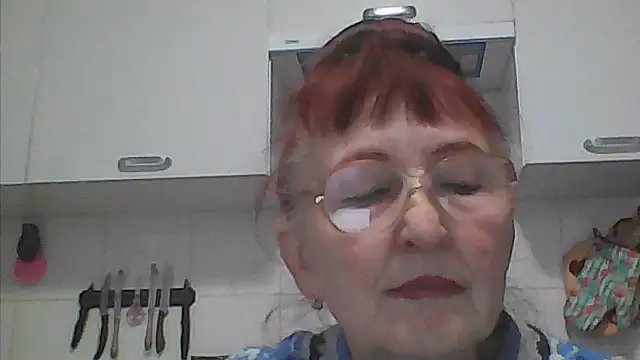 Snapshot of TanyaSweet634 chatting on October 20, 2025, 6:14 am TanyaSweet634 online show from October 20, 2025, 6:14 am