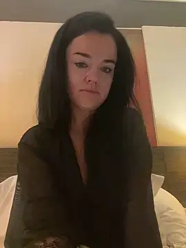 English-Chloe96 online show from October 22, 2025, 3:40 am