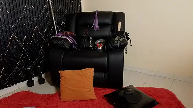 Katt BDSM online show from September 16, 2025, 5:36 pm