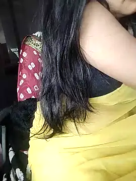 Snapshot of karishma chatting on January 2, 2025, 11:06 pm karishma online show from January 2, 2025, 11:06 pm