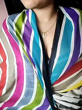 Snapshot of karishma chatting on February 9, 2025, 11:15 pm karishma online show from February 9, 2025, 11:15 pm