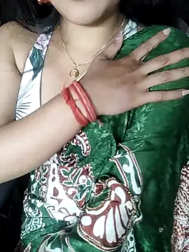 Snapshot of karishma chatting on February 10, 2025, 4:14 pm karishma online show from February 10, 2025, 4:14 pm