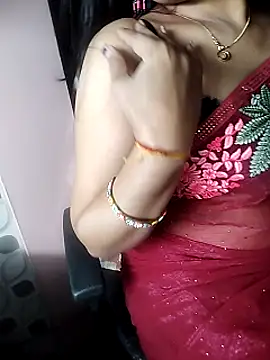 Snapshot of karishma chatting on March 18, 2025, 4:59 pm karishma online show from March 18, 2025, 4:59 pm