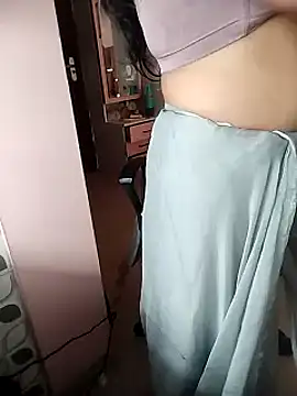 Snapshot of karishma chatting on March 20, 2025, 1:35 am karishma online show from March 20, 2025, 1:35 am