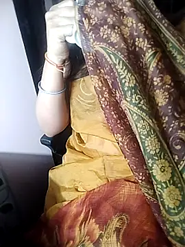 Snapshot of karishma chatting on March 21, 2025, 11:56 pm karishma online show from March 21, 2025, 11:56 pm