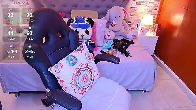 italy   boobs online show from November 30, 2025, 4:55 pm